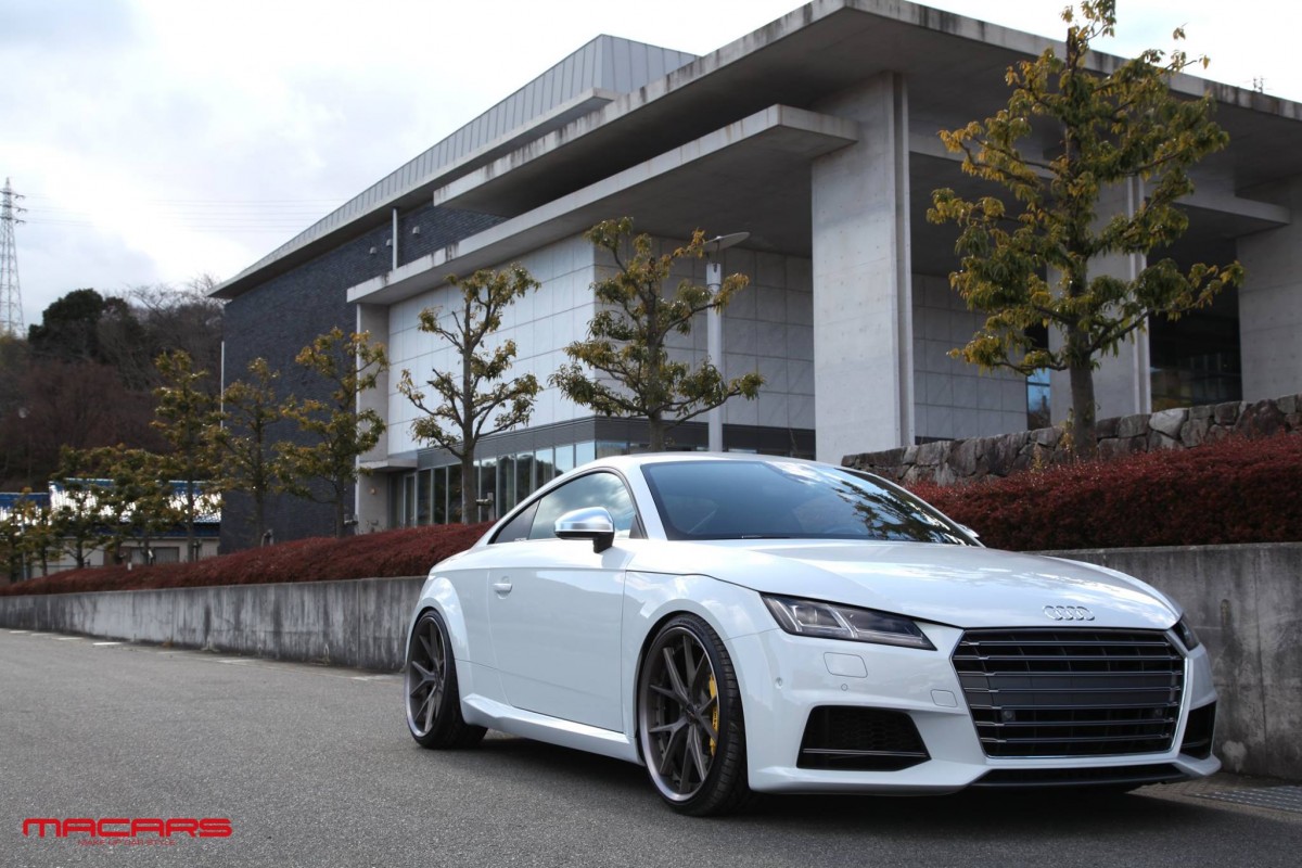 Audi TTS/8S