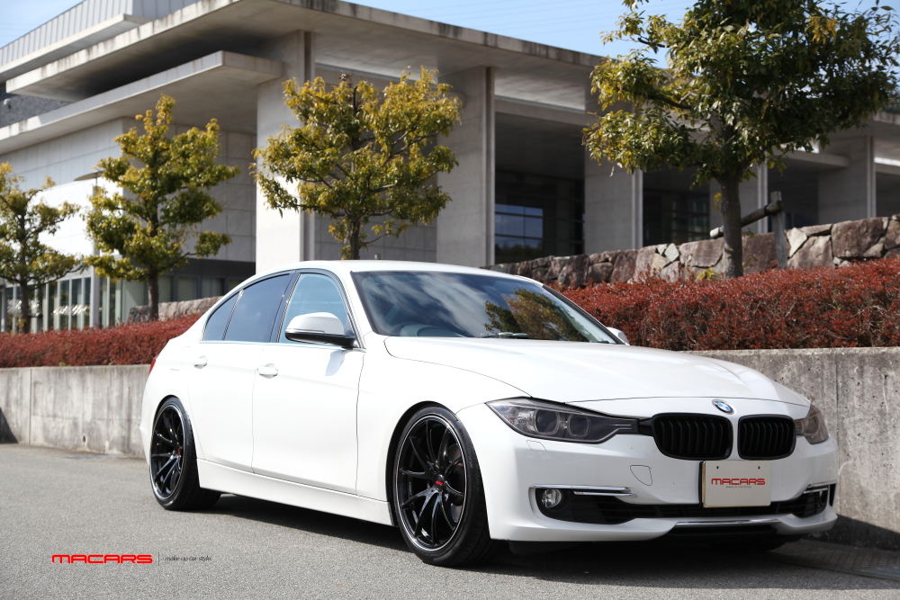 BMW F30/320i