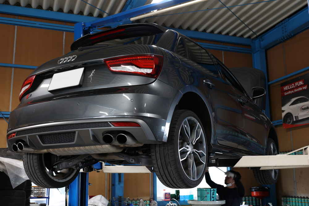 Audi S1/8X ＆ MACARS SPL MTオイル・デフオイル交換施工！！