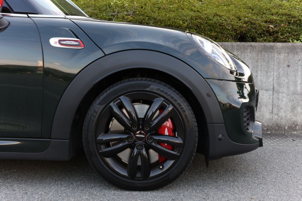 BMW MINI F56/JCW MC後/LCI ＆ 純正アクセサリーパーツ＋REMUS