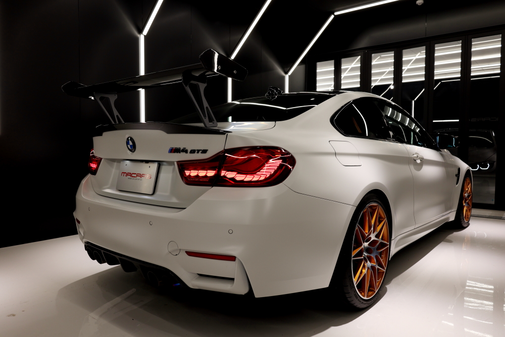 BMW M4クーペ GTS