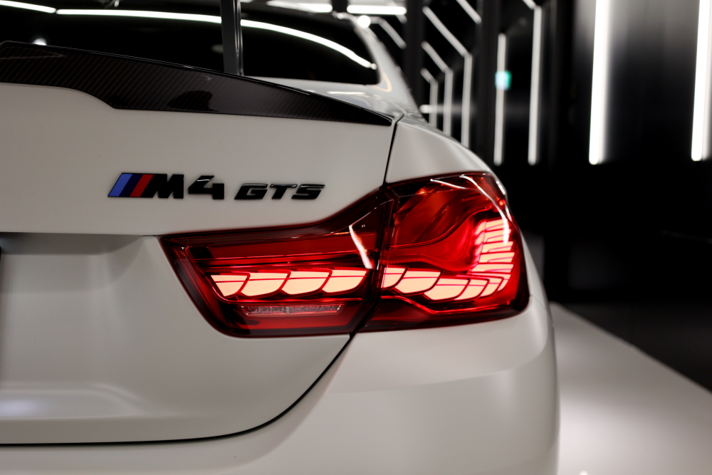 BMW M4クーペ GTS