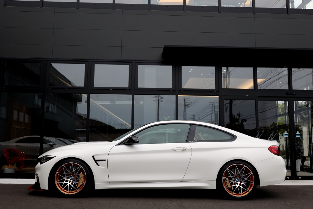 BMW M4クーペ GTS