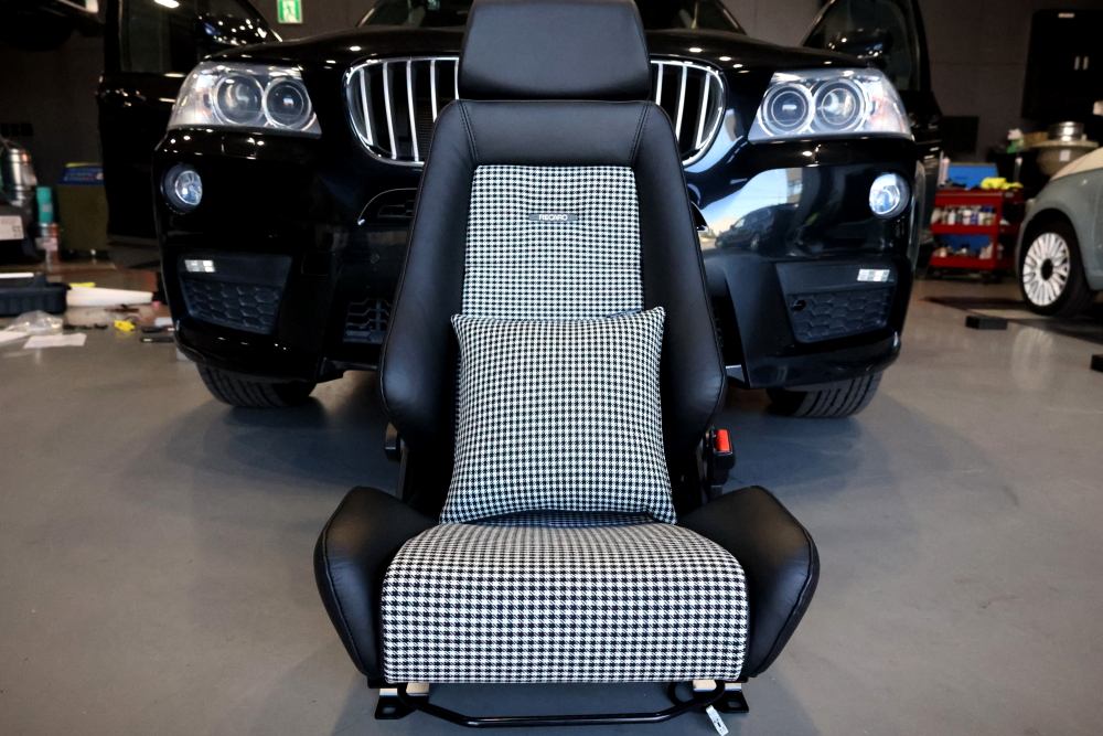 BMW F25/X3 ＆ RECARO CLASSIC PEPITA！！