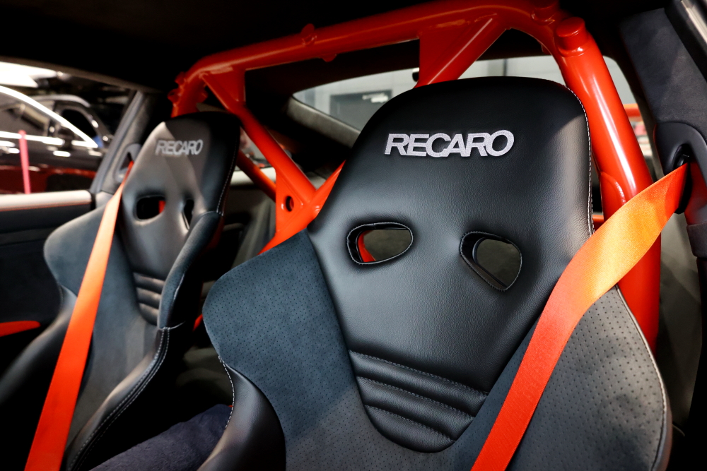 Porsche 991/GT3RSクラブスポーツパッケージ ＆ RECARO RS-G CL（レザーｘパンチングアルカンターラ）！！