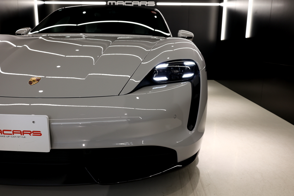 Porsche Taycan Turbo