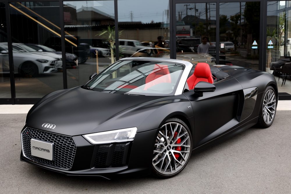 Audi R8/V10スパイダー ＆ ダッシュパネル張替・交換作業一式＋STEK PPF施工＋祝納車!!