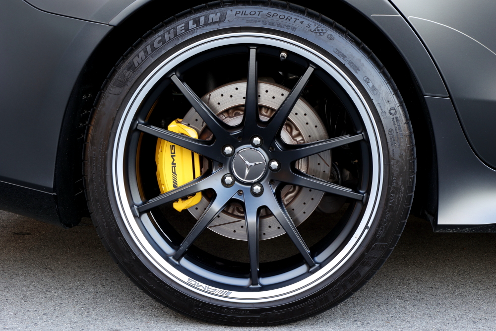 Mercedes-AMG GT53 4ドアクーペ