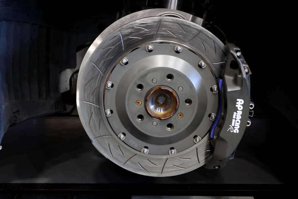 BMW F82/M4Coupe ＆ AP RACING PRO5000R＋Rdd製ローターKit！！