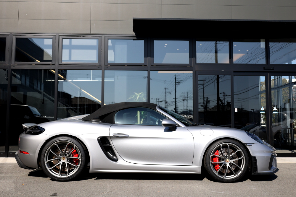 ポルシェ 718スパイダー