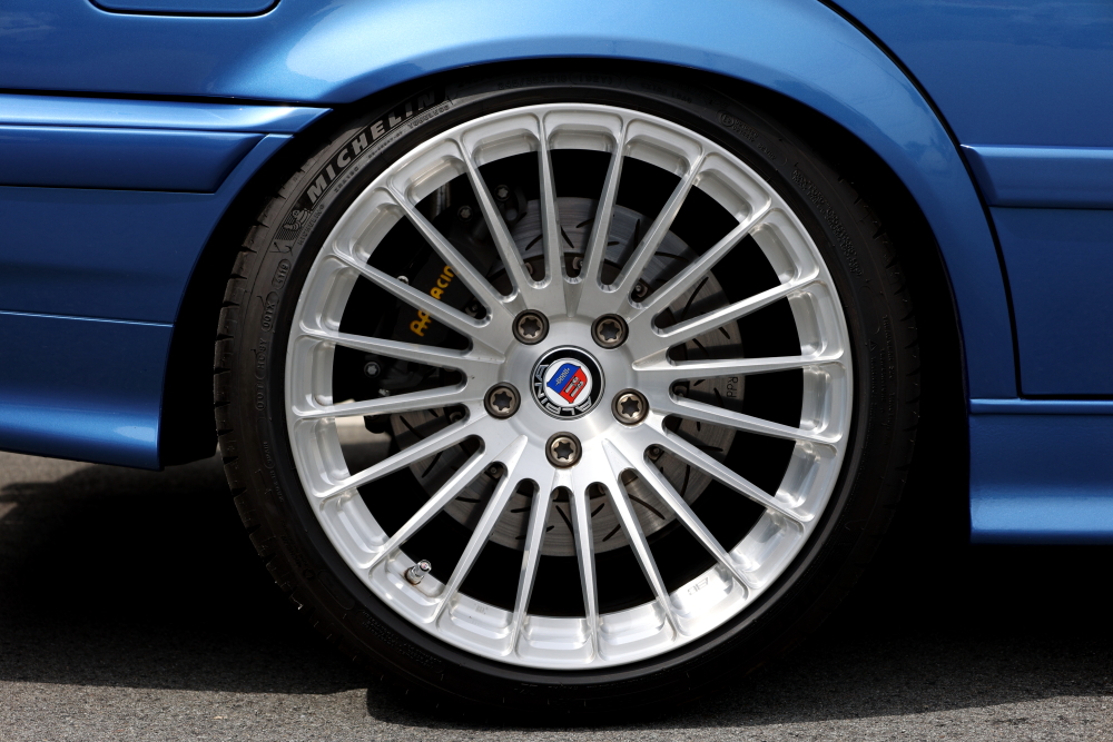 BMWアルピナ B8リムジン