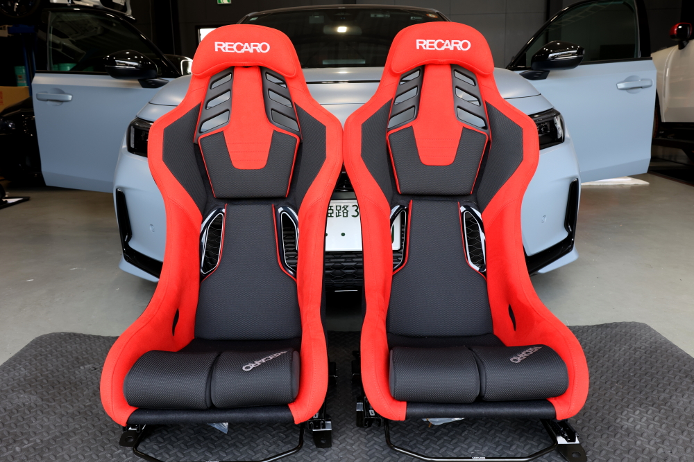 HONDA CIVIC TYPE R (FL5) & RECARO RSS BK REDカラー！！