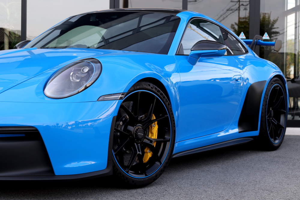 PORSCHE 992/GT3 ＆ 純正ホイール（シャークブルー・リムアクセント仕様）交換！！